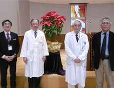 謹んで新年のお祝詞を申し上げます